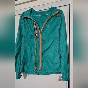 Lady's hoodie sport wear sz Medium brand new No Tags